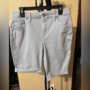 So slimming girlfriend short size 1.5 light blue